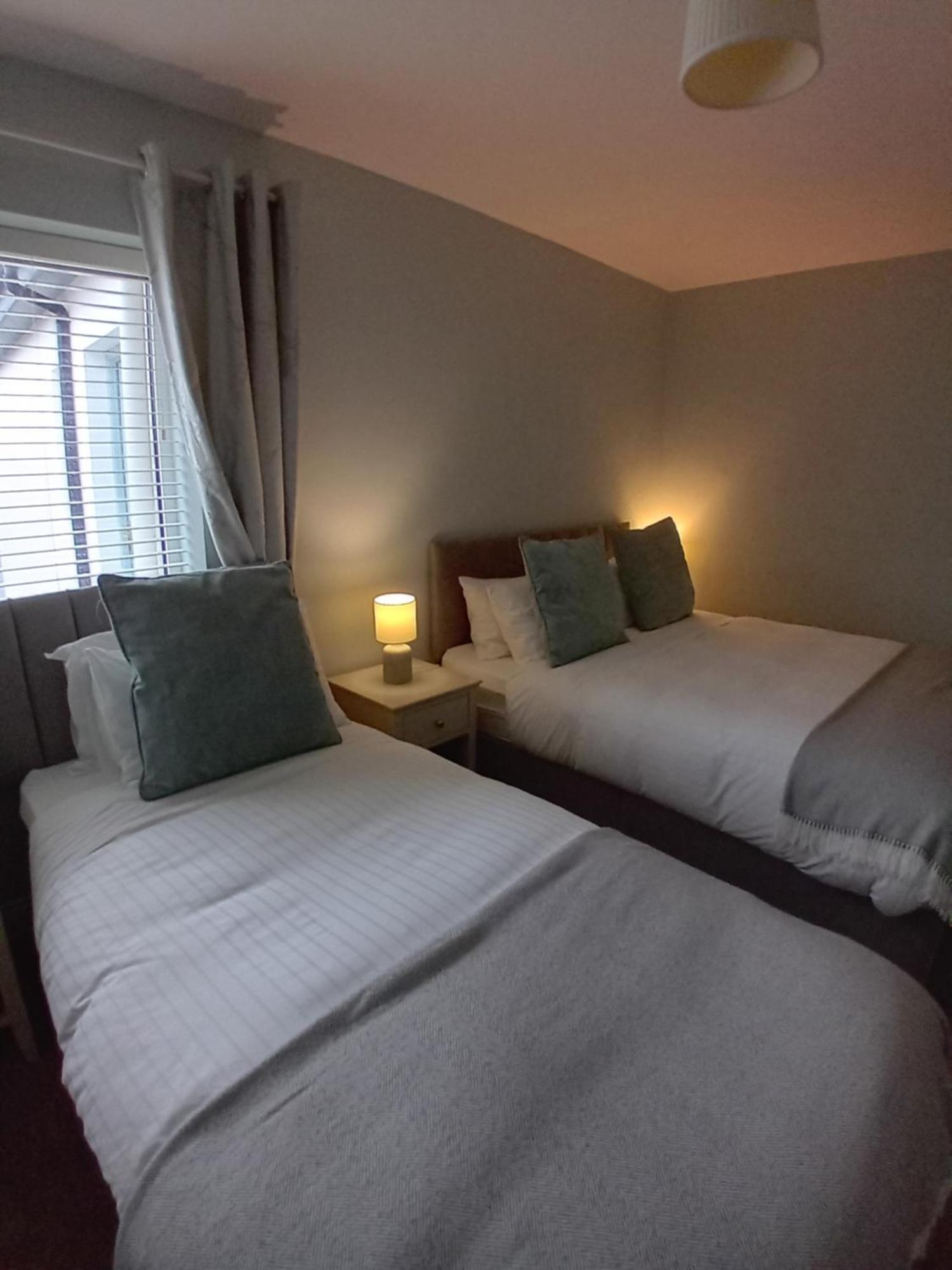 Fairwinds Guest Accommodation Дулин Экстерьер фото